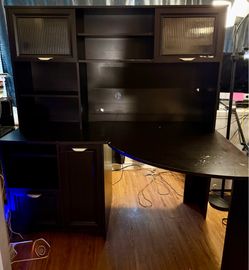 Corner Desk with Hutch  + FREE BISSELL Little Green Mini Portable Carpet