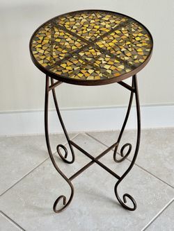 23”H Mosaic Glass Top Metal Display Side Table