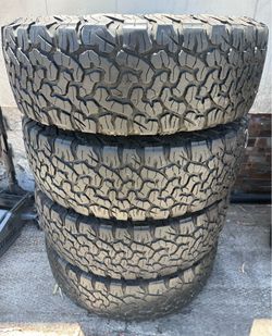 Bfgoodrich all-terrain ko2 LT245/65R17