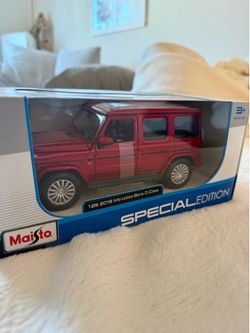 NEW SEALED Maisto 1:25 Mercedes-Benz G-Class G-Wagon Diecast Model – Red/Black
