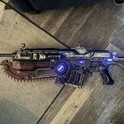 Gears Of War Replica Lancer