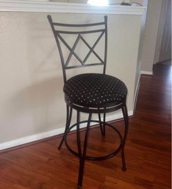 Metal Swivel Bar Stool with Cushioned Seat