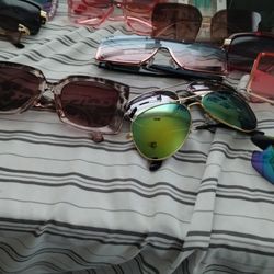 Sunglasses And Designer Glasses 10 Each 