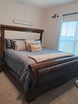 MAKE OFFER! Beautiful oversized king bedroom suite by Ashley Furniture