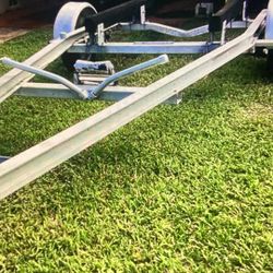 Clean Aluminum Trailer Great For 17 Ft Boat. Hurry.   1200.00.   Paper In Hand 