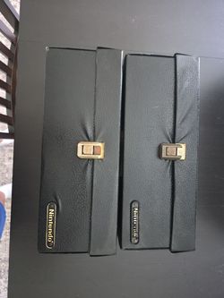Nintendo NES cartride case