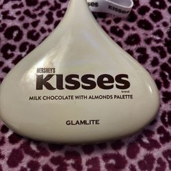 Hershey Kisses GLAMLITE eyeshadow palette like NEW