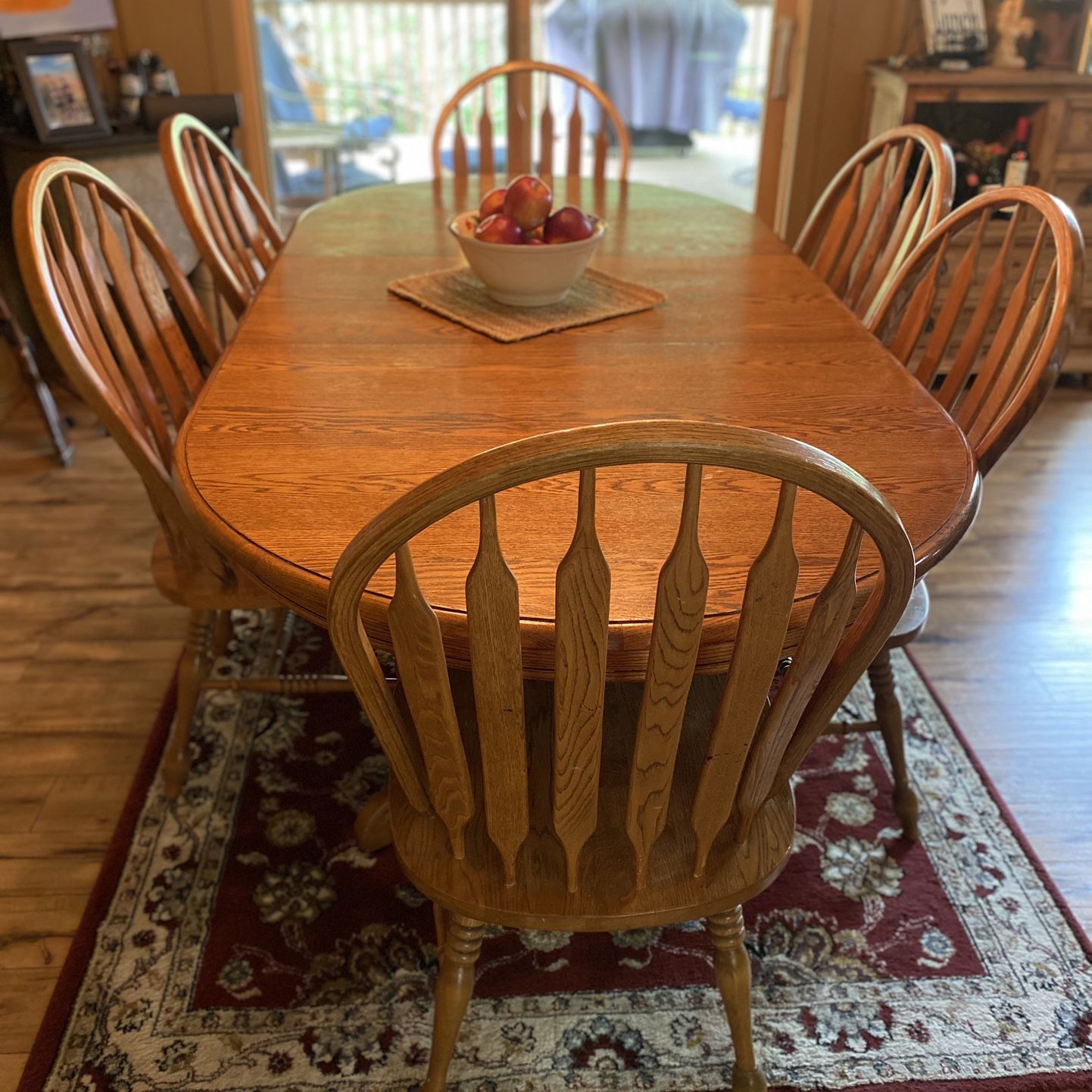 Solid Oak Dining Table Set with 6 Chairs and Leaf - Real Wood - Excellent Condition -