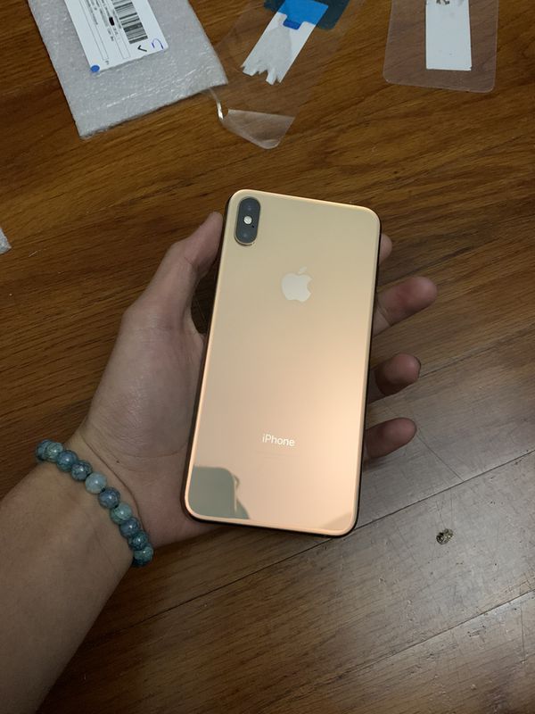 iPhone XS Max UNLOCKED for Sale in Morrow, GA - OfferUp
