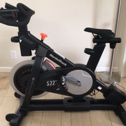 Nordic Track Commercial S22i Studio Cycle