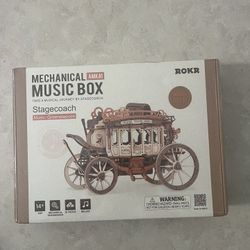 Rokr Stagecoach Mechanical Music Box. 