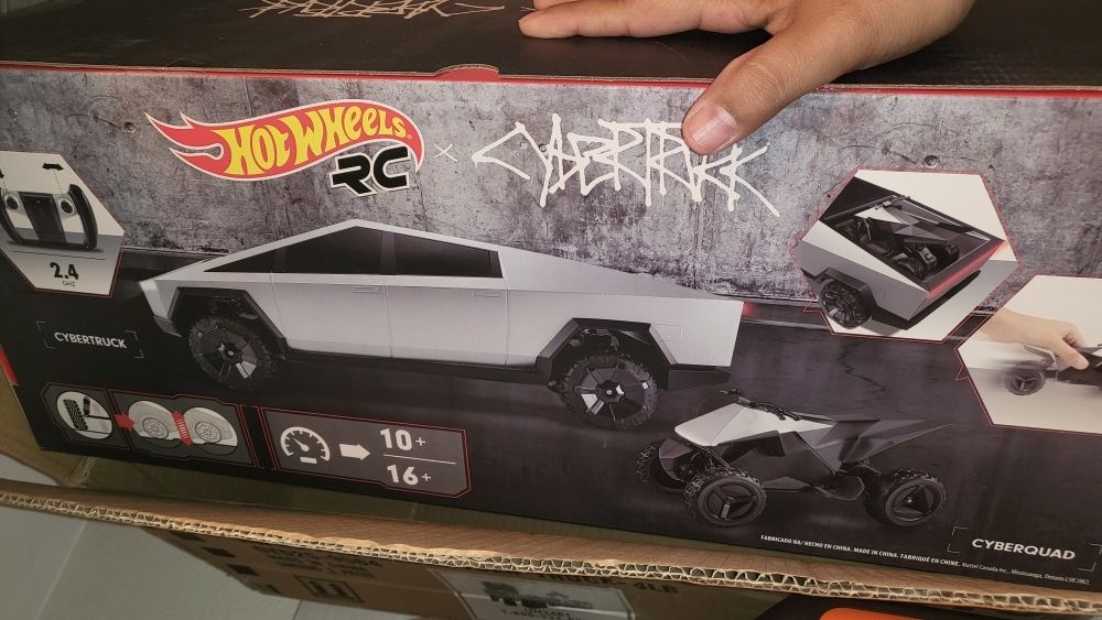 Hot Wheels Tesla Cybertruck RC With Atv
