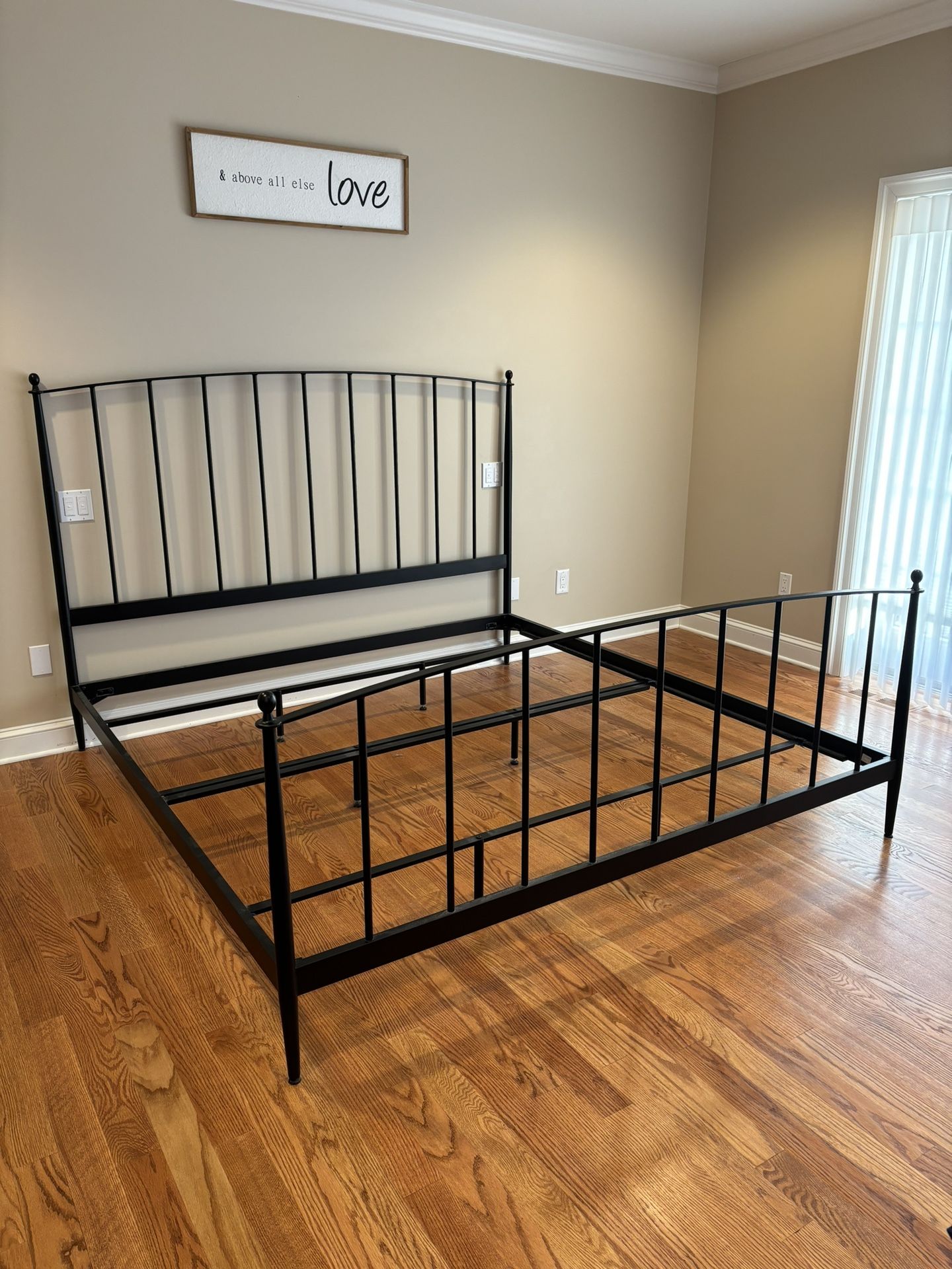 Crate and Barrel Mason Shadow King Bed