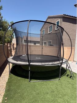 Jumpzylla trampoline