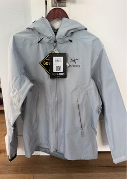 Arcteryx Beta LT NWT