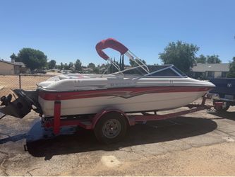 2006 Reinell Boat & Trailer