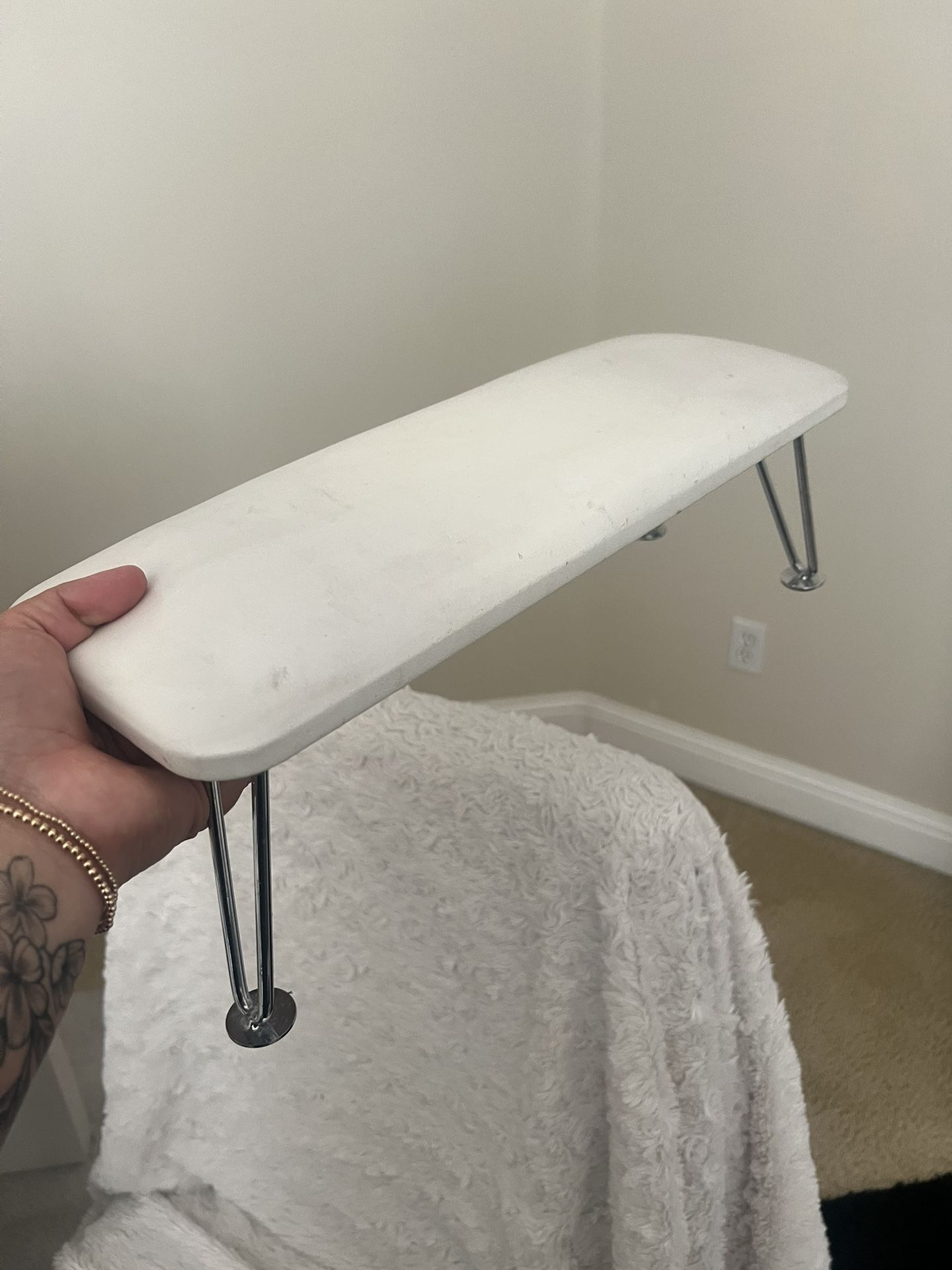 Arm Rest For Nails