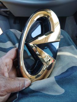 24k Gold Infinity Emblem