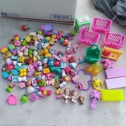 Large Shopkins Lot Many Many pieces