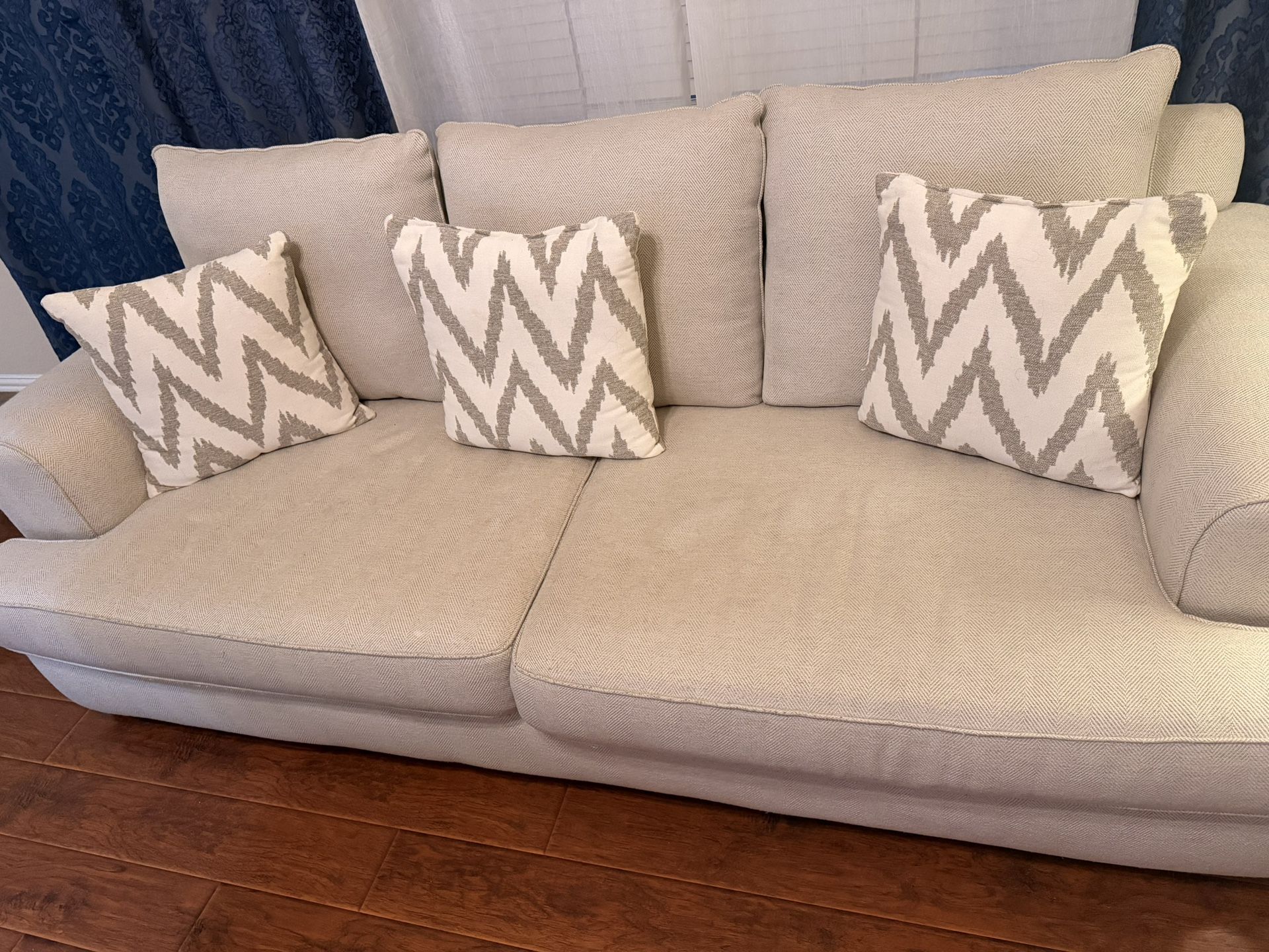 Sofa Set