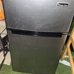 Magic Chef Mi I Fridge 