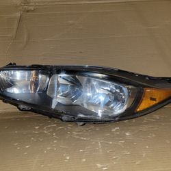 2014 2015 2016 2017 2018 Ford Fiesta Black Housing Left  Headlight 