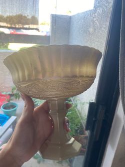 Gold compote vases