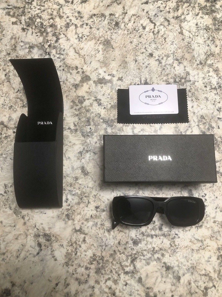 Black Prada Sunglasses (Unisex)