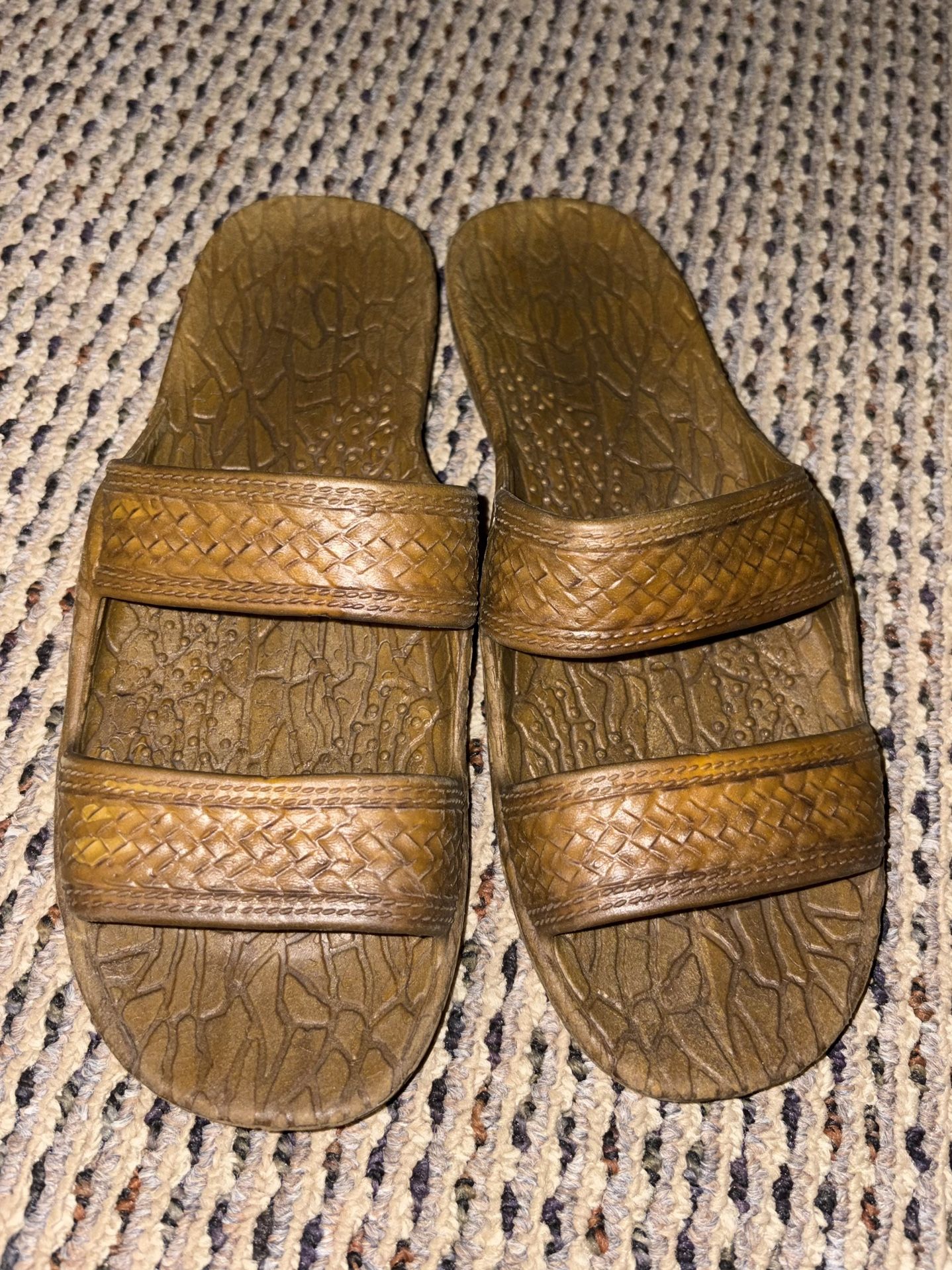 Women’s Size 10 Beach Sandals