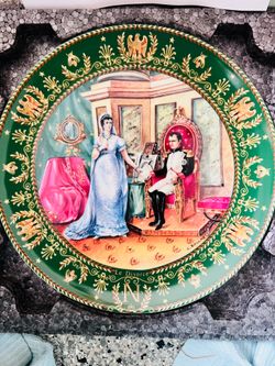 This porcelain plate by D'Arceau Limoges from 1985 features a detailed illustration titled "Le Divorce," showing Napoleon Bonaparte and Josephine