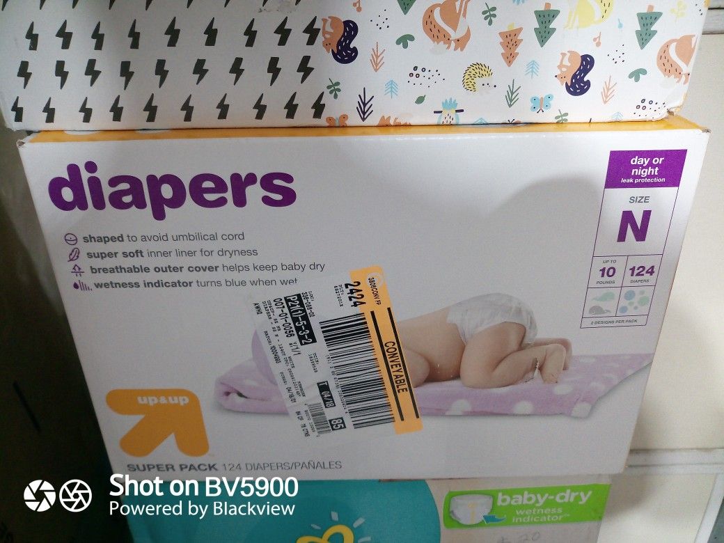 Diapers, pampers, pañales