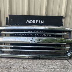 2016-2018 Chevrolet Silverado High Country Grille OEM