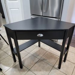 Corner Desk