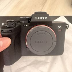 Sony Alpha 7 R V Camera