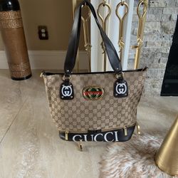 Handbag 