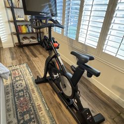Nordic Track s22i Studio Cycle In Excellent Condition 