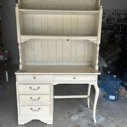 Free Table With Hutch 