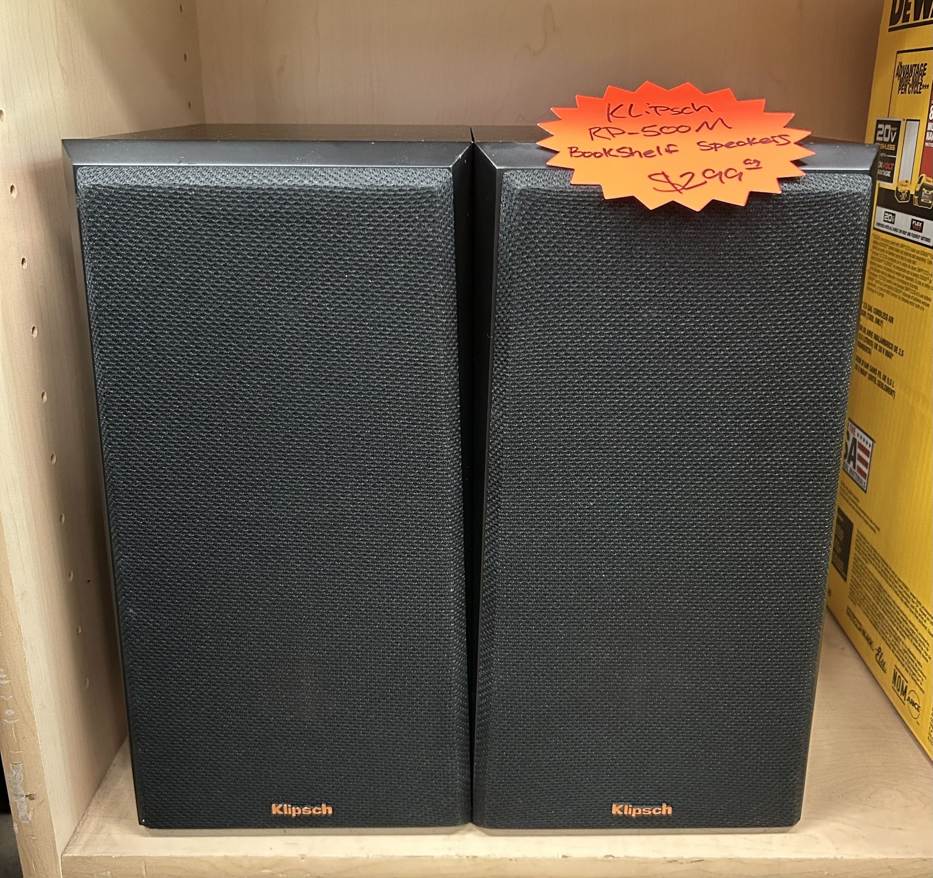 2 Klipsch RP-500M Bookshelf Speakers 