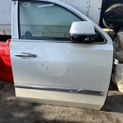 DOOR FRONT RIGHT CADILLAC ESCALADE 2015 - 2020