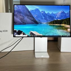 Apple 32” Pro Display XDR 6K Standard Glass  Silver with Pro Stand+Cable