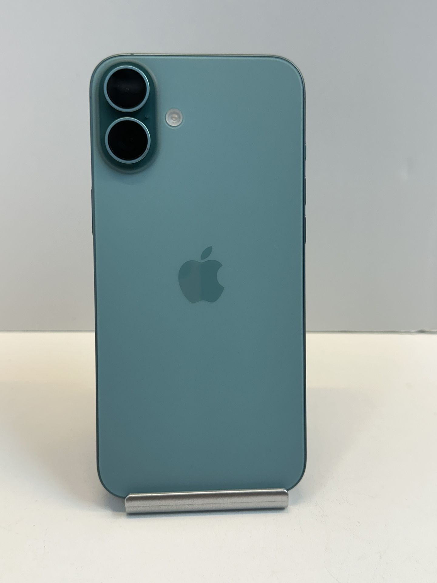 Apple iPhone 16 PLUS 128gb. ( Fully Unlocked )