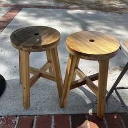 2 Stools