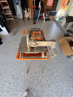 Rigid 7” wet saw