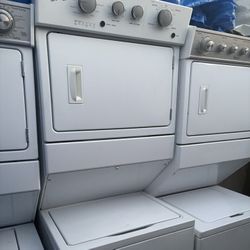 Newer Style Whirlpool 27” Stacked Washer Dryer Gas 