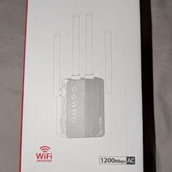 Foscam WD-R1200U WiFi Range Extender, WiFi Repeater, Signal Booster 1200Mbps
