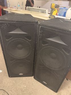 Speaker for sale    200
