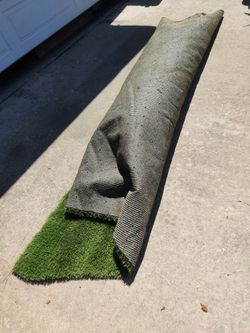 Triangle cutting Brand new turf grass artificial turf artificial grass 24  feet long 10 ft 4 inches  across Note this is a Triangle Cutting