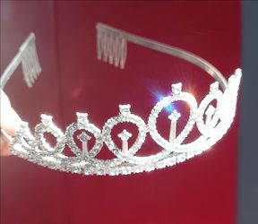 Tiara Princess Crown Sparkles ✨ Like Diamonds