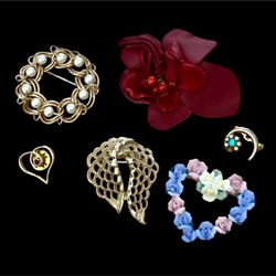 Vintage Costume Jewelry Brooch  Lot
