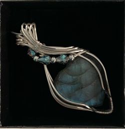 CUSTOM WIRE-WRAPPING